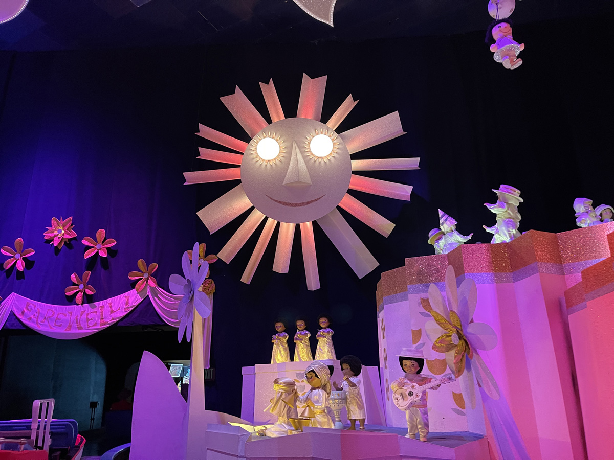 "it's a small world" Disneyland Park